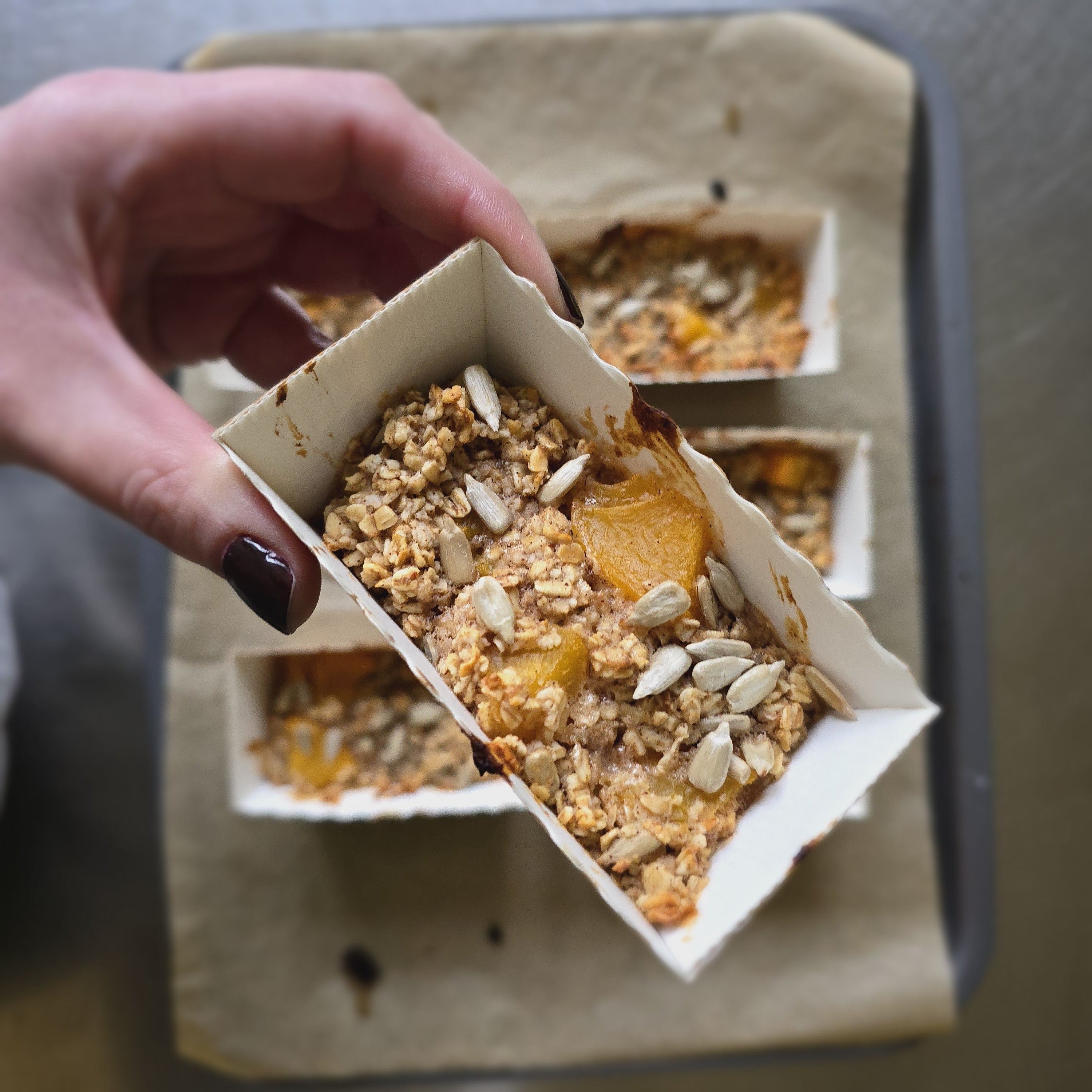 Peaches & Cream Baked Oats Recipe for Veganuary